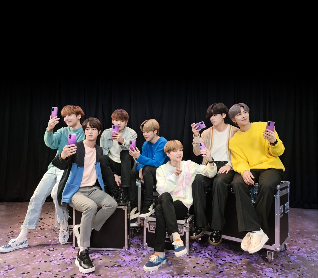 سامسونج تكشف Galaxy S20+ 5G BTS و Buds+ BTS رسميًا - K-Pop