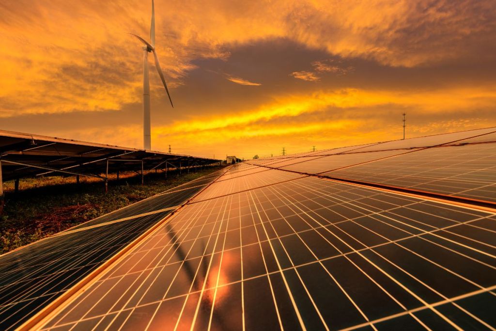 الطاقة المتجددة تسجل رقمًا قياسيًا في تلبية احتياجات العالم